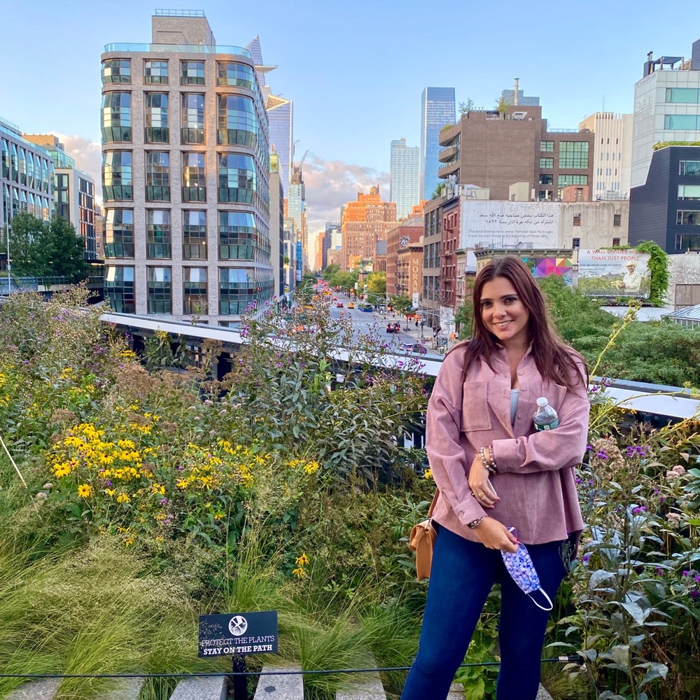 Meet your Posher, Laura